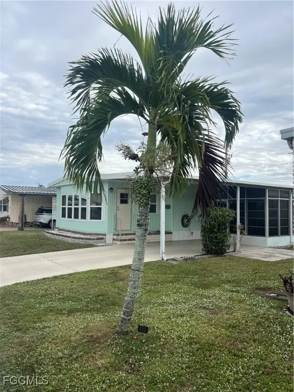 3144 Indian Village Lane, North Fort Myers, FL 33917