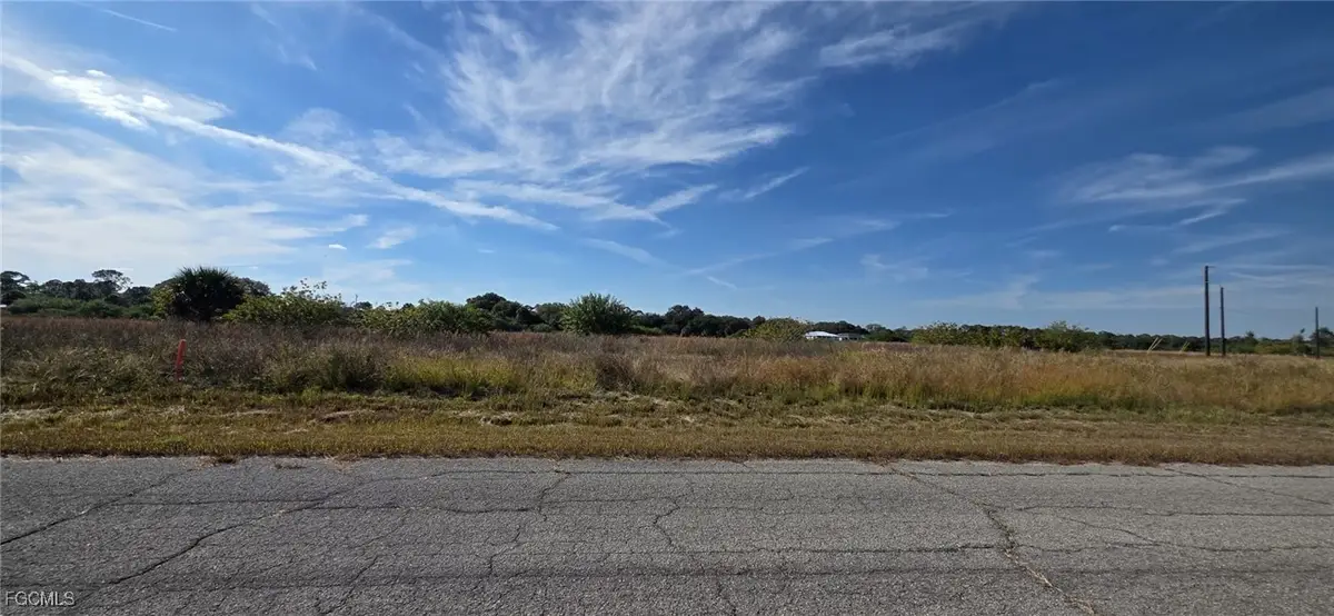 541 Glendale Avenue, Labelle, FL 33935 - Image #1