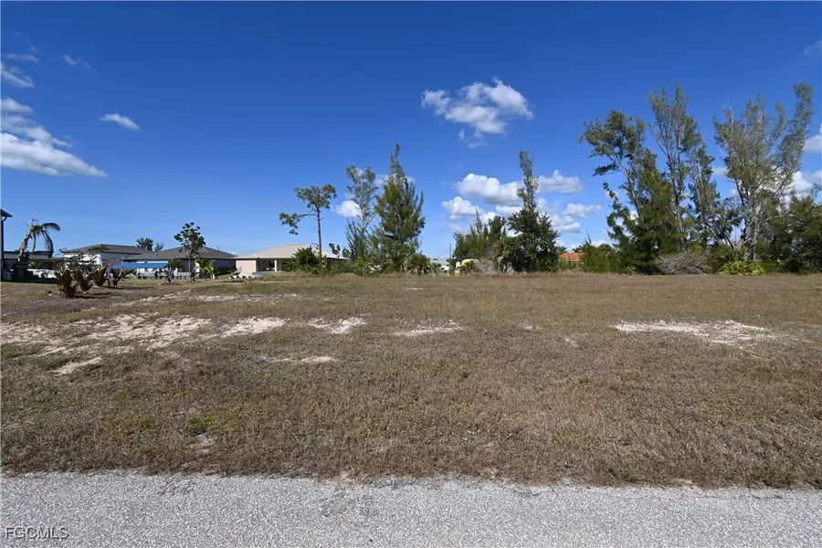3213 NW 20th Lane, Cape Coral, FL 33993 - Image #2