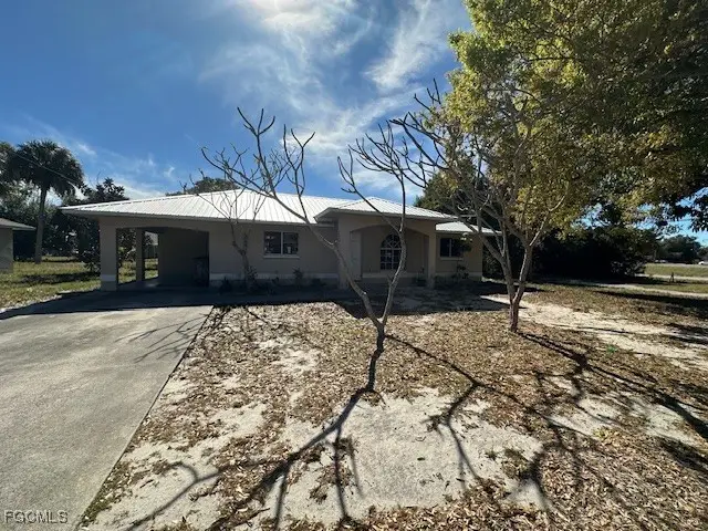 2816 Economy Street, Fort Myers, FL 33916 - Image #2