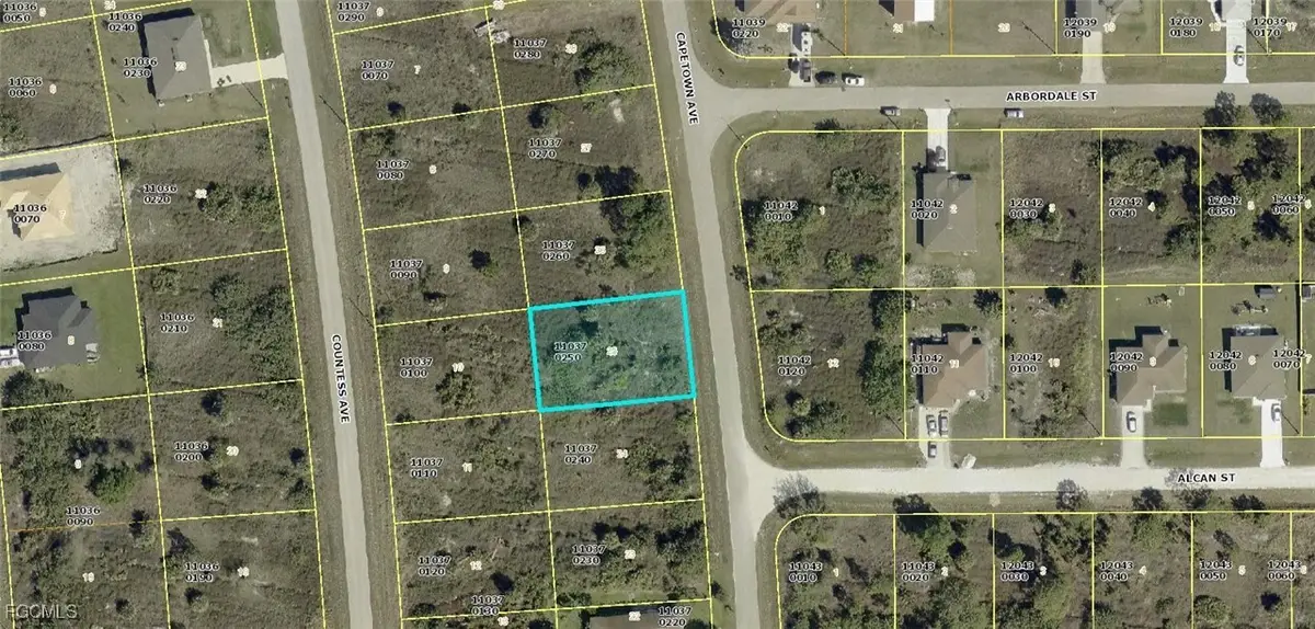 1018 Capetown Avenue, Lehigh Acres, FL 33974 - Image #1