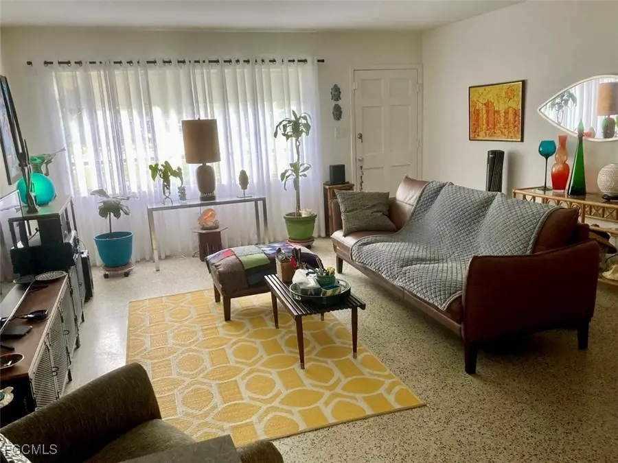 4360 Deleon Street, Fort Myers, FL 33901 - Image #3