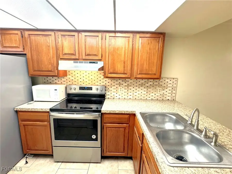 4407 SW 7th Place #7, Cape Coral, FL 33914 - Image #2