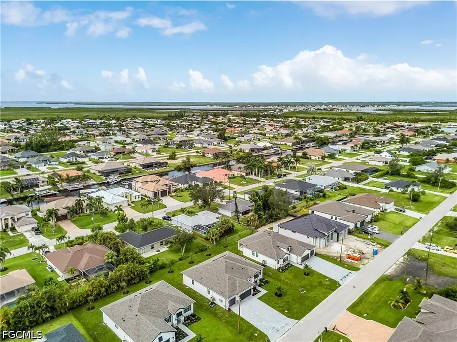3524 SW 3rd Street, Cape Coral, FL 33991 - #3