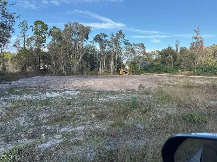 852 Dudley Avenue S, Lehigh Acres, FL 33974 - Image #3