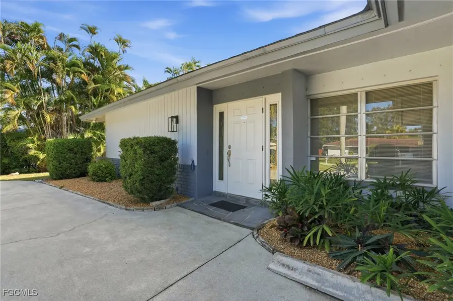 5661 Eichen Circle E, Fort Myers, FL 33919 - Image #3