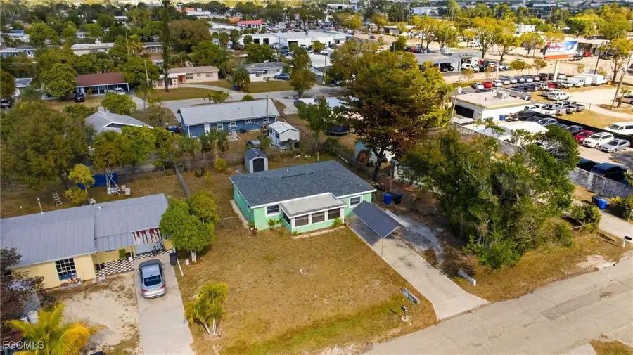 2431 Hunter Terrace, Fort Myers, FL 33901 - #3