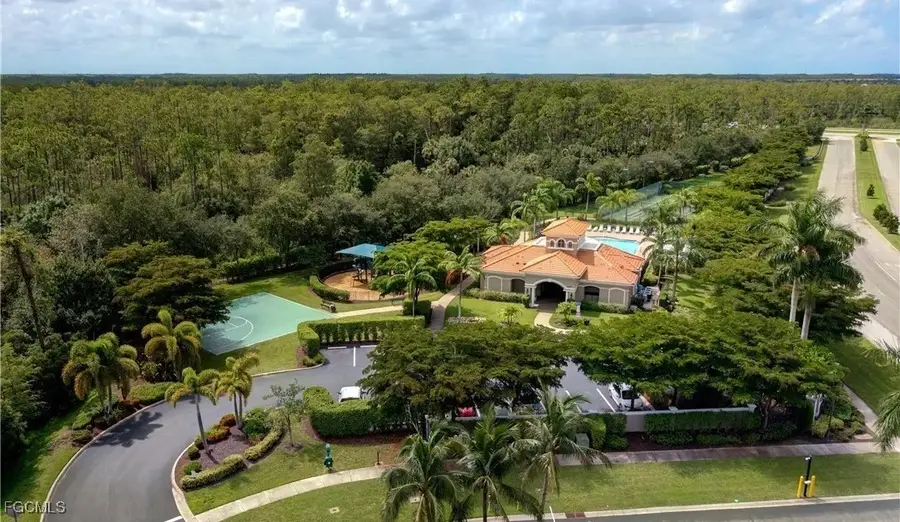 10009 Salina Street, Fort Myers, FL 33905 - Image #2