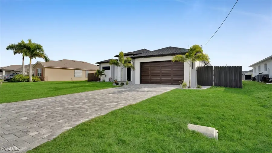 842 SW 15th Street, Cape Coral, FL 33991 - Image #3