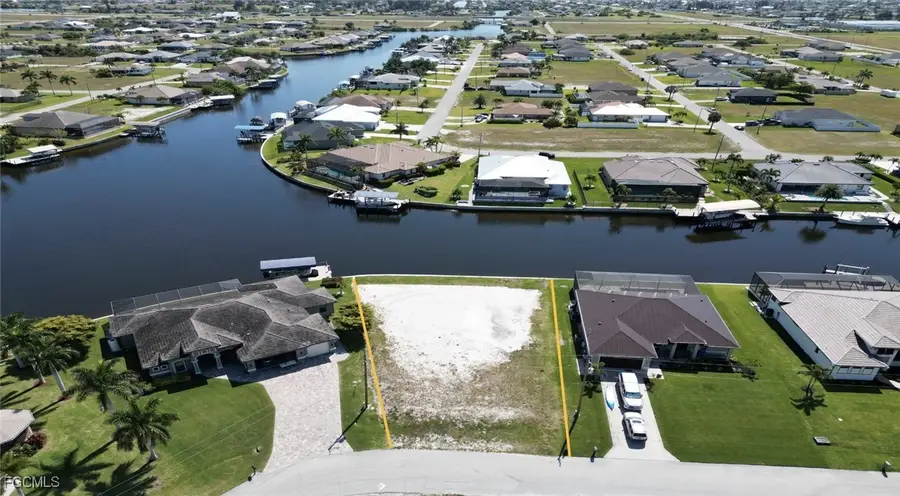909 NW 36th Place, Cape Coral, FL 33993 - Image #2