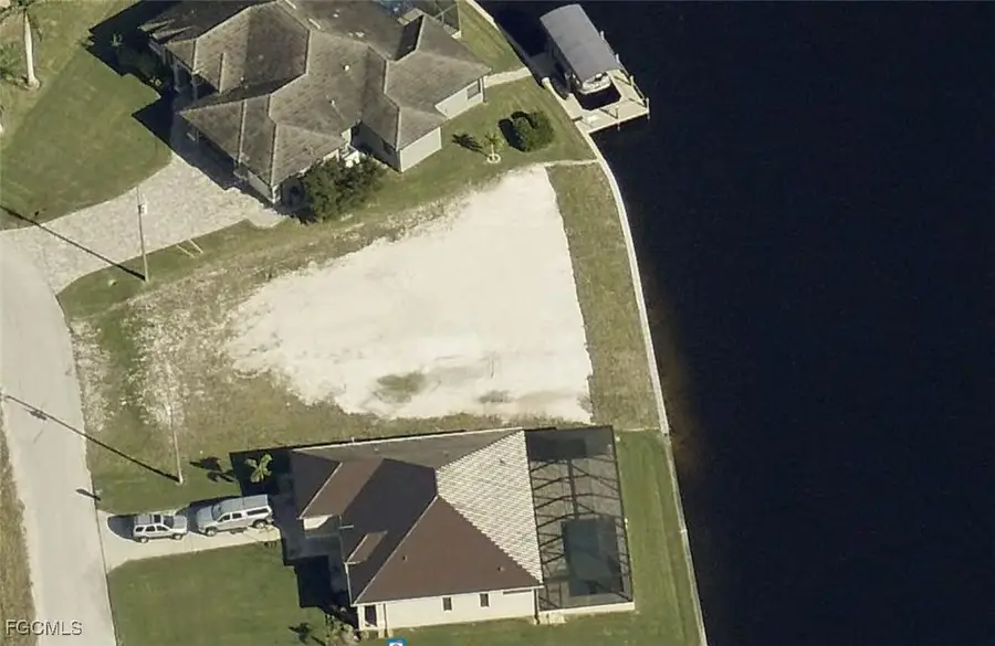 909 NW 36th Place, Cape Coral, FL 33993 - Image #3