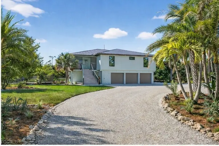 1211 Periwinkle Way, Sanibel, FL 33957 - Image #1