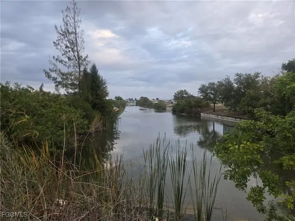 105 NE 12th Lane, Cape Coral, FL 33909