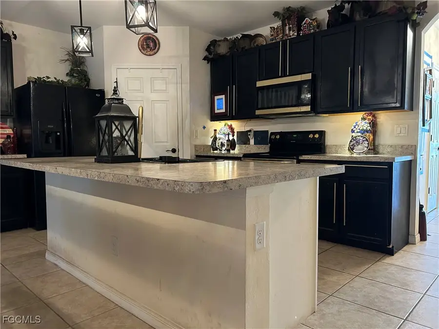 442 SW 19th Lane, Cape Coral, FL 33991 - Image #3