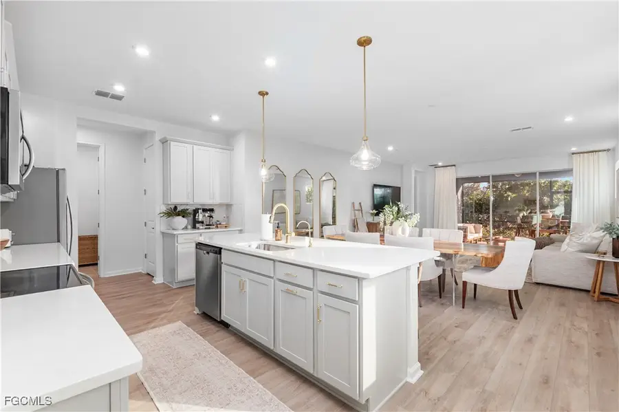 10313 Bonavie Cove Drive, Fort Myers, FL 33966 - Image #3