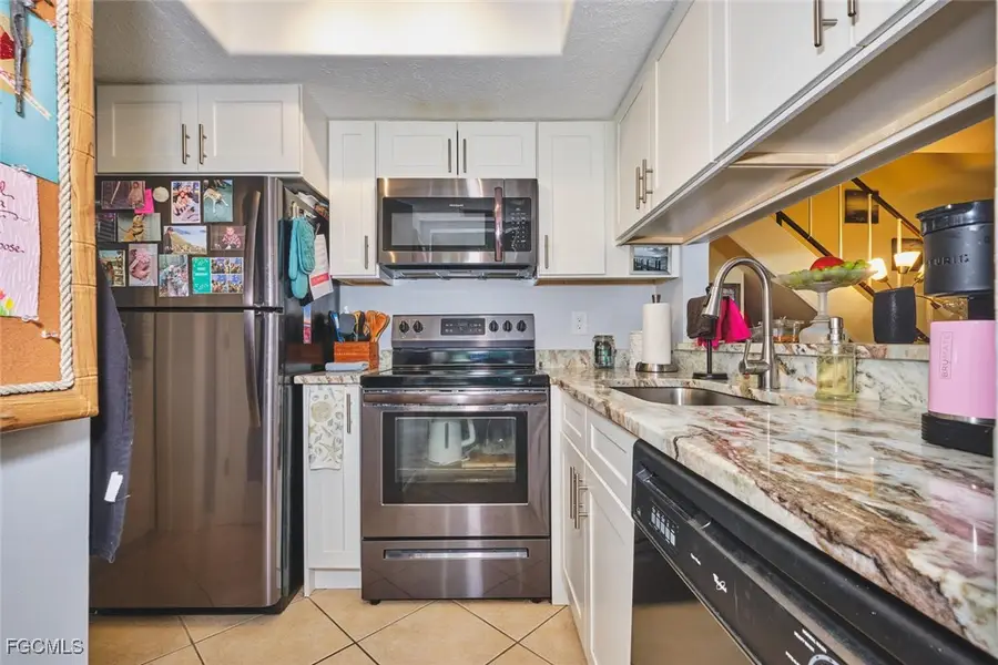 5832 Vancouver Circle #2, Fort Myers, FL 33907 - Image #3