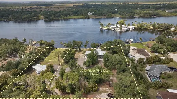 2212 River Pine Drive, Fort Myers, FL 33905