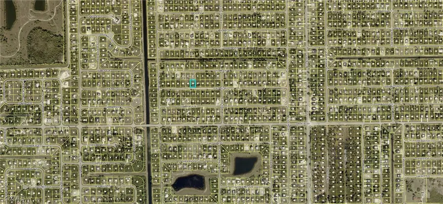 727 Central Street E, Lehigh Acres, FL 33974 - Image #2