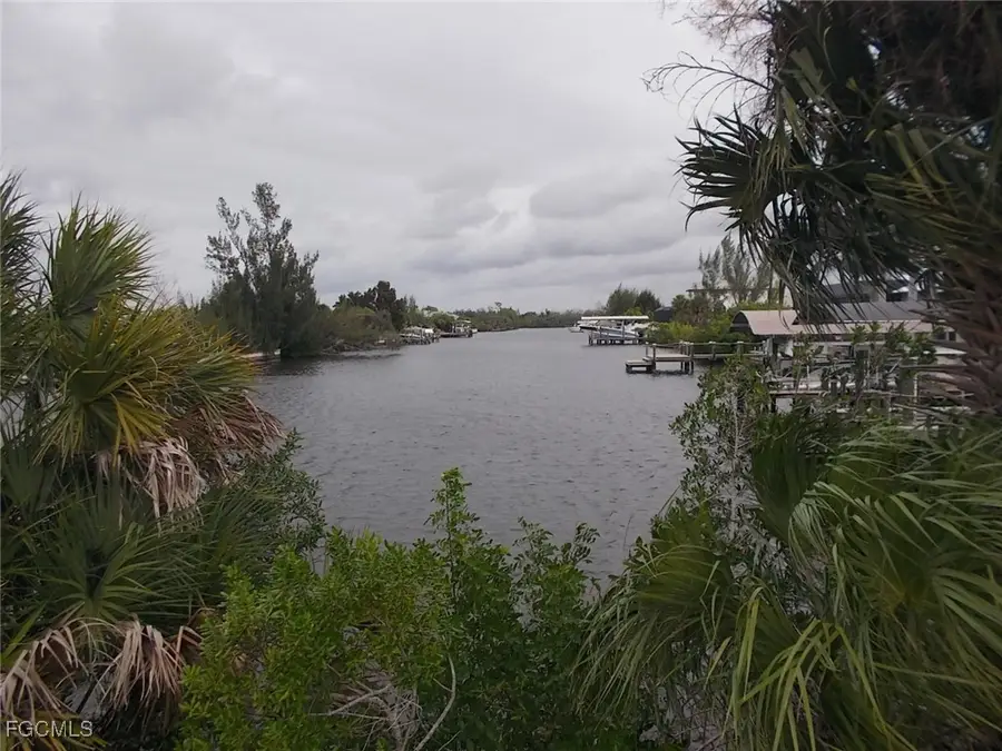 4007 Gulfstream Parkway, Cape Coral, FL 33993 - Image #2