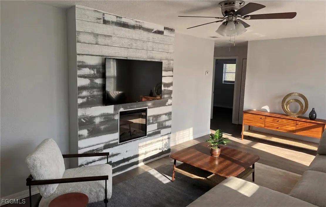 2711 Elmwood Street, Fort Myers, FL 33901 - Image #1