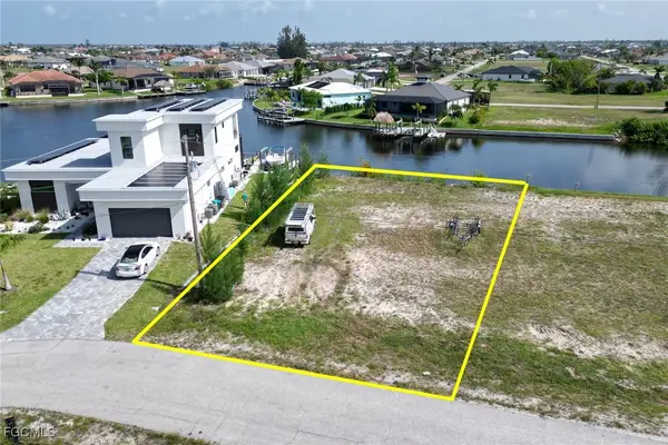 3711 NW 9th Terrace, Cape Coral, FL 33993