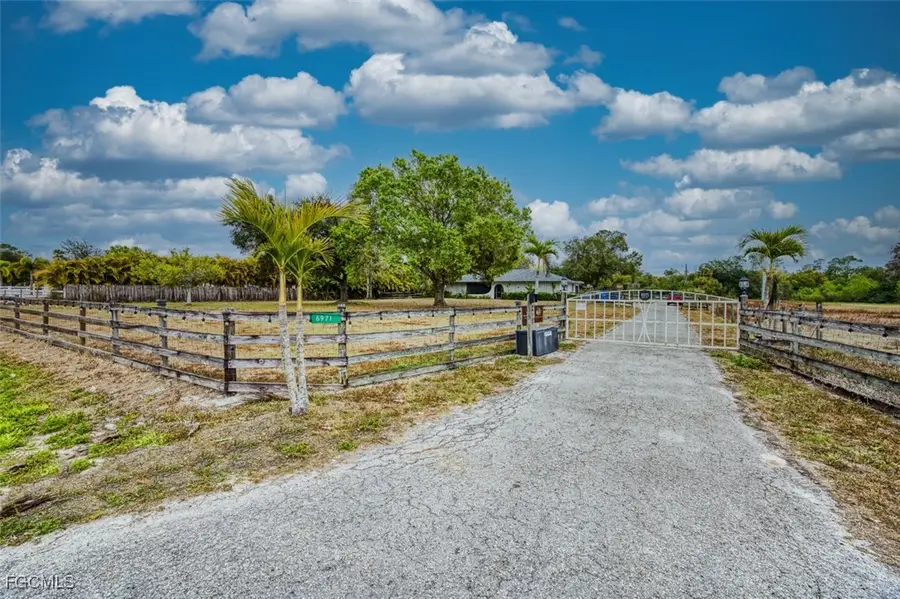 6971 Neal Road, Fort Myers, FL 33905 - Image #2