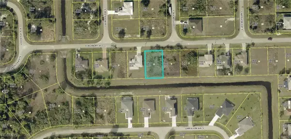 616 Kingsbury Street E, Lehigh Acres, FL 33974