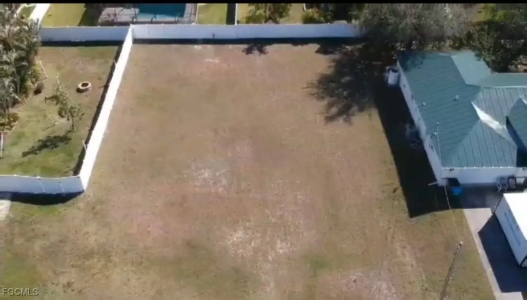 1810 SW 27th Street, Cape Coral, FL 33914 - #1