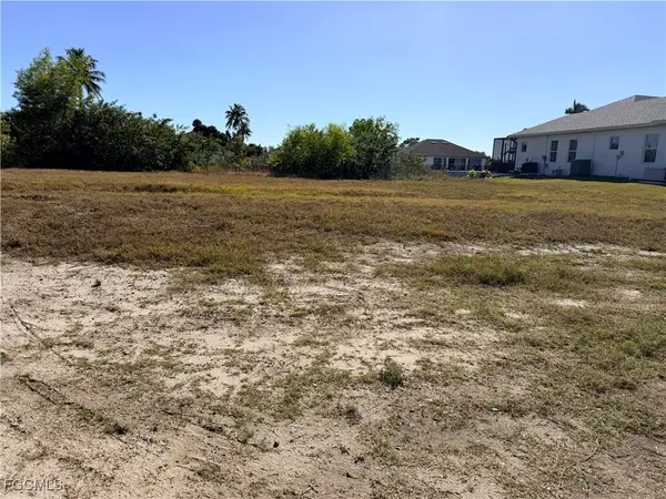 1118 NE 12th Street, Cape Coral, FL 33909