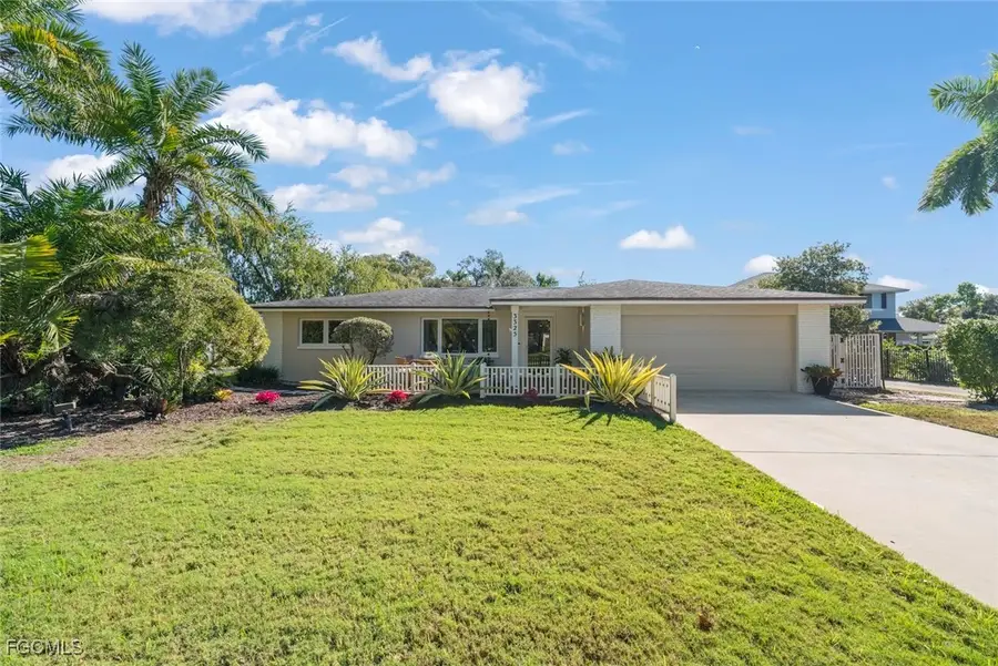 3325 Avocado Drive, Fort Myers, FL 33901 - Image #2