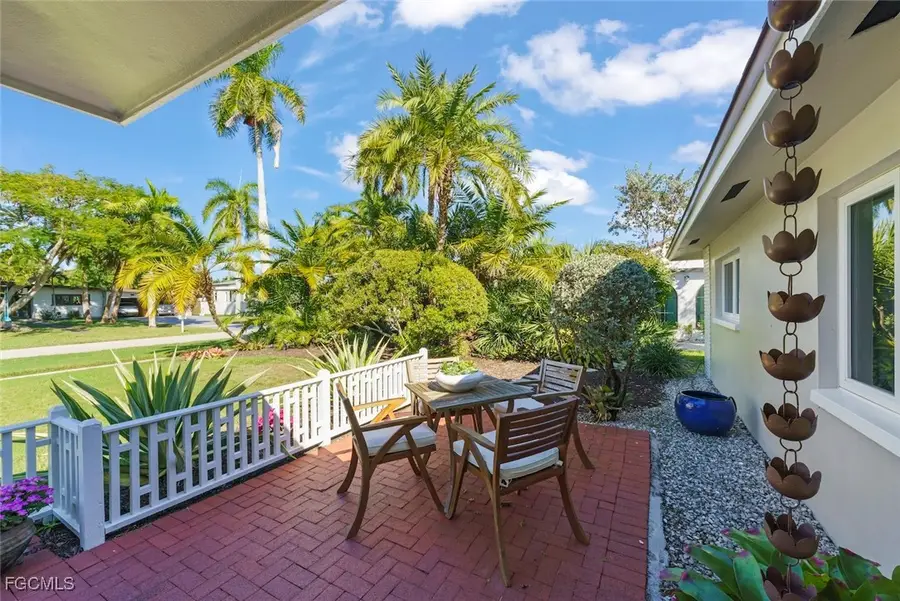 3325 Avocado Drive, Fort Myers, FL 33901 - Image #3