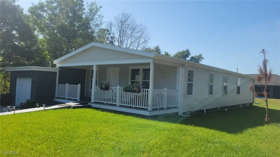 3811 15th Street W, Lehigh Acres, FL 33971 - #3