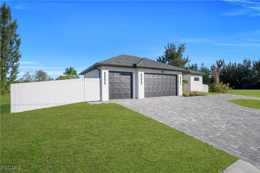 2219 Surfside Boulevard, Cape Coral, FL 33991 - Image #2