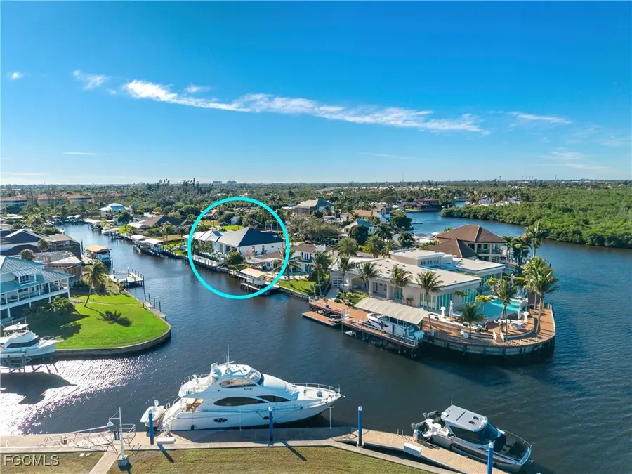 111 Montrose Drive, Fort Myers, FL 33919 - #2