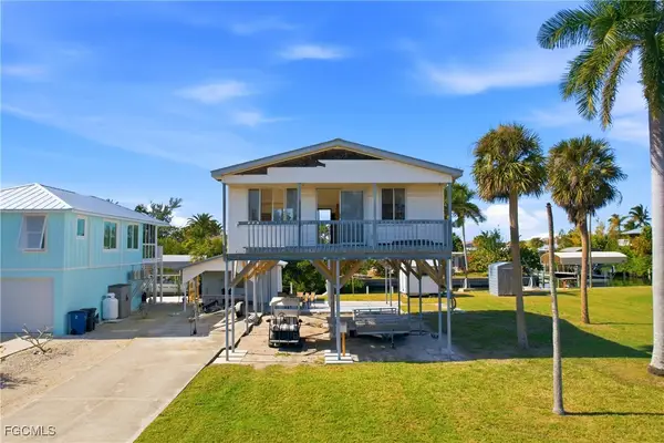 2661 Bamboo Street, St James City, FL 33956