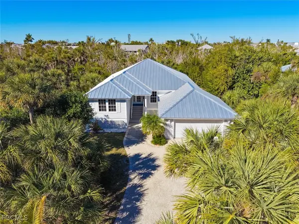 1832 Farm Trail, Sanibel, FL 33957