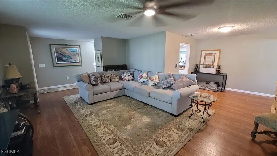 1642 SE 39th Terrace, Cape Coral, FL 33904 - #3