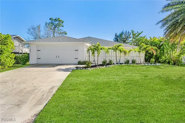 14112 Clubhouse Drive, Bokeelia, FL 33922