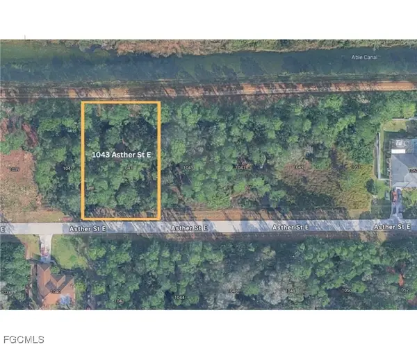 1043 Asther Street E, Lehigh Acres, FL 33974