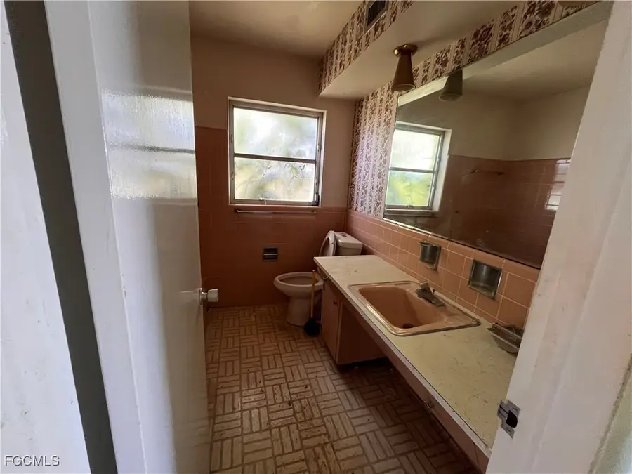 4958 Howard Street, Fort Myers, FL 33905 - Image #3