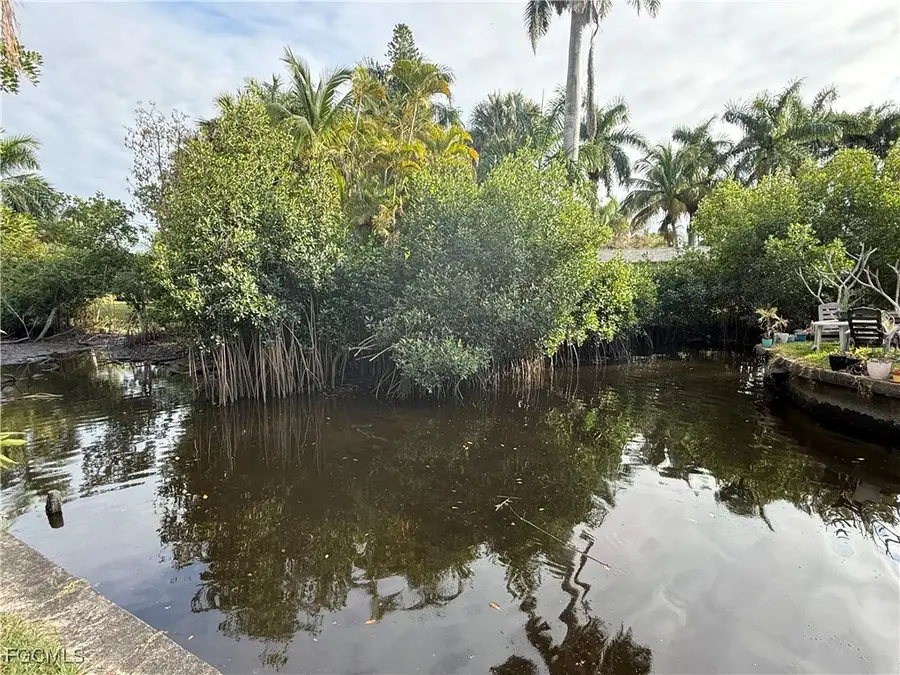 77 Oak Street, North Fort Myers, FL 33903 - #2