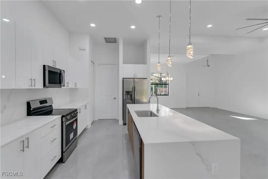 2609 41st Street W, Lehigh Acres, FL 33971 - Image #3