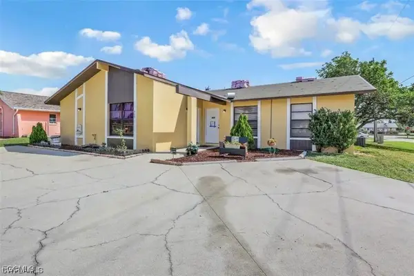 613-615 SE 23rd Place, Cape Coral, FL 33990