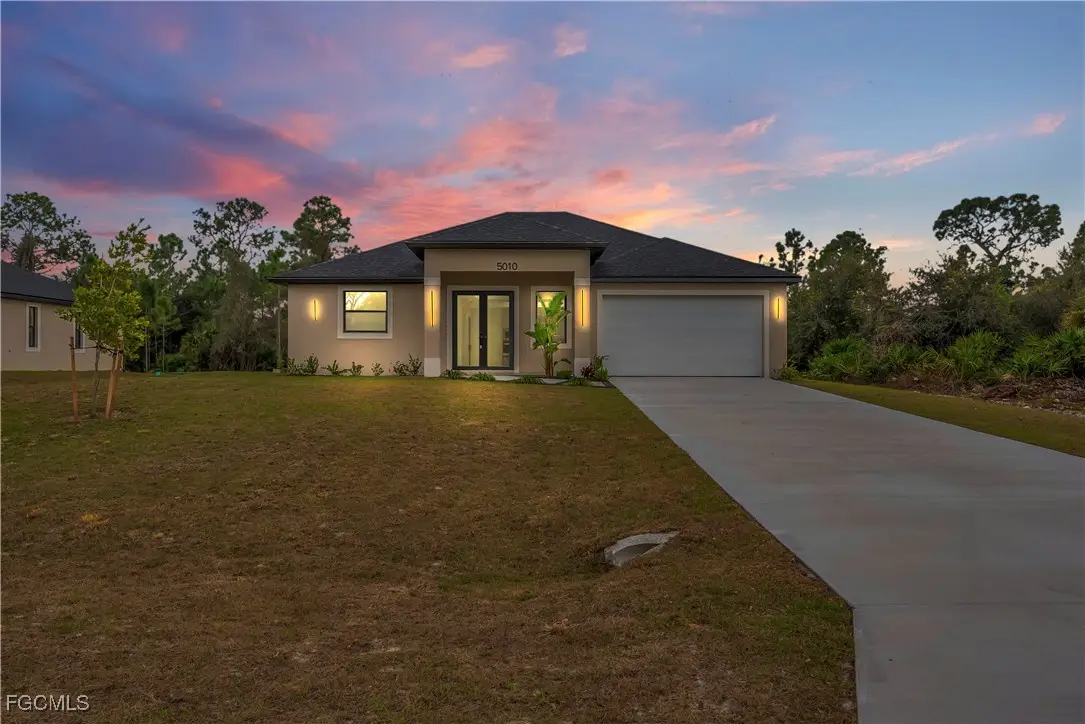 5010 SE Tradewinds Circle, Labelle, FL 33935 - #1
