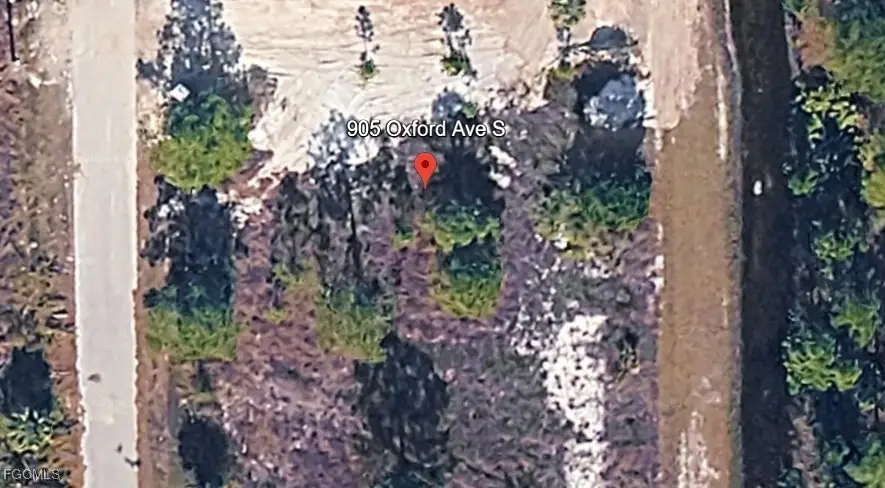 905 Oxford Avenue S, Lehigh Acres, FL 33974 - Image #2