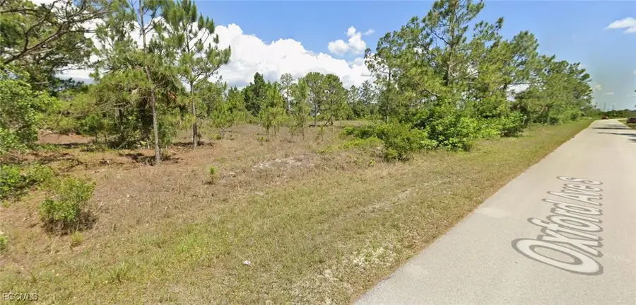 905 Oxford Avenue S, Lehigh Acres, FL 33974 - Image #3