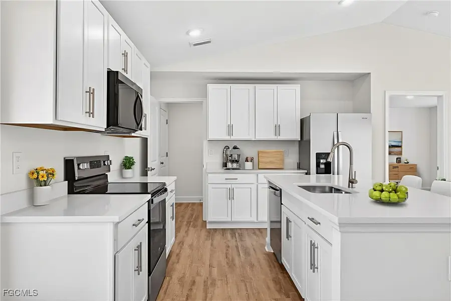 1124 NW 19th Avenue, Cape Coral, FL 33993 - Image #2