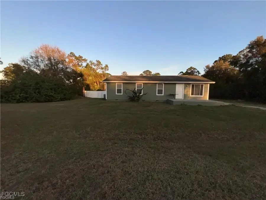 608 Wellington Avenue, Lehigh Acres, FL 33972 - Image #2