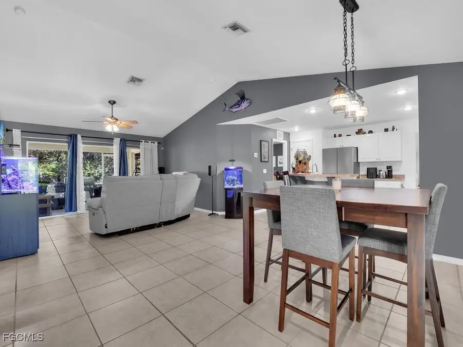 2609 NE 5th Avenue, Cape Coral, FL 33909 - Image #2