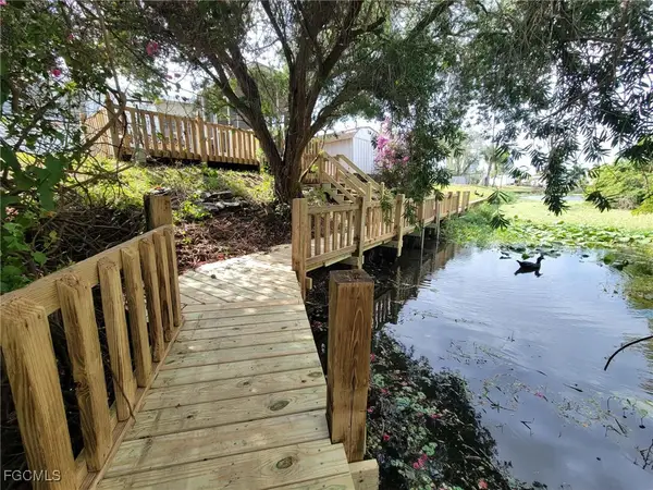 207 Lantern Lane, North Fort Myers, FL 33917